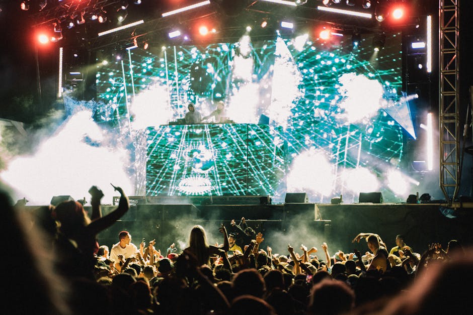 Fred again.. 2026: Warum der Post-Electronic-Sound jetzt Mainstream wird